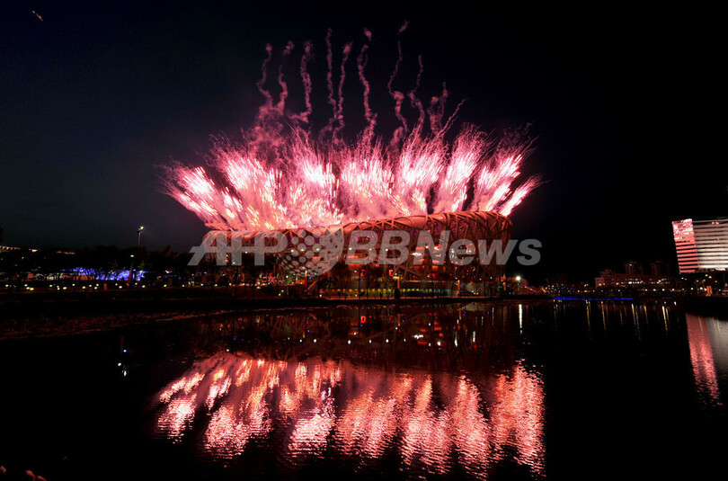 北京五輪開会式リハーサル、打ち上げ花火が夜空彩る