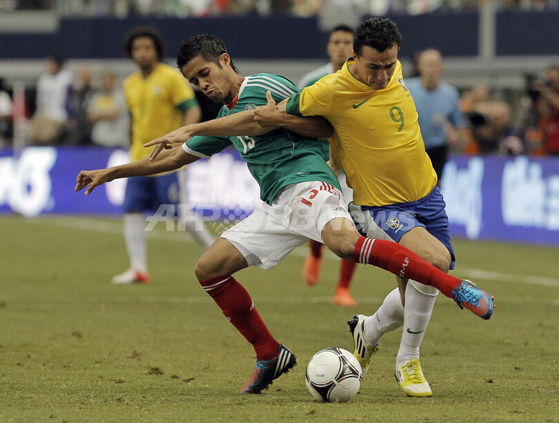 ブラジルがメキシコに敗れる、国際親善試合