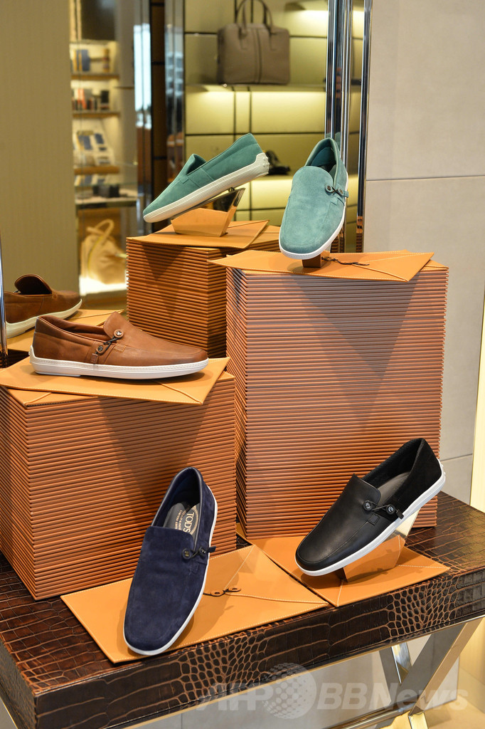 「トッズ」がデザインスタジオ「ネンド」とコラボ、スペシャルなボートシューズ発表