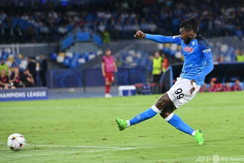 リバプールがナポリに4発大敗 欧州CL、悪夢のスタート