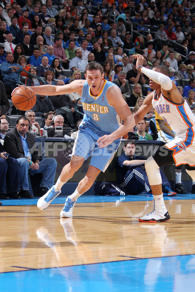 ナゲッツがサンダー破り13連勝