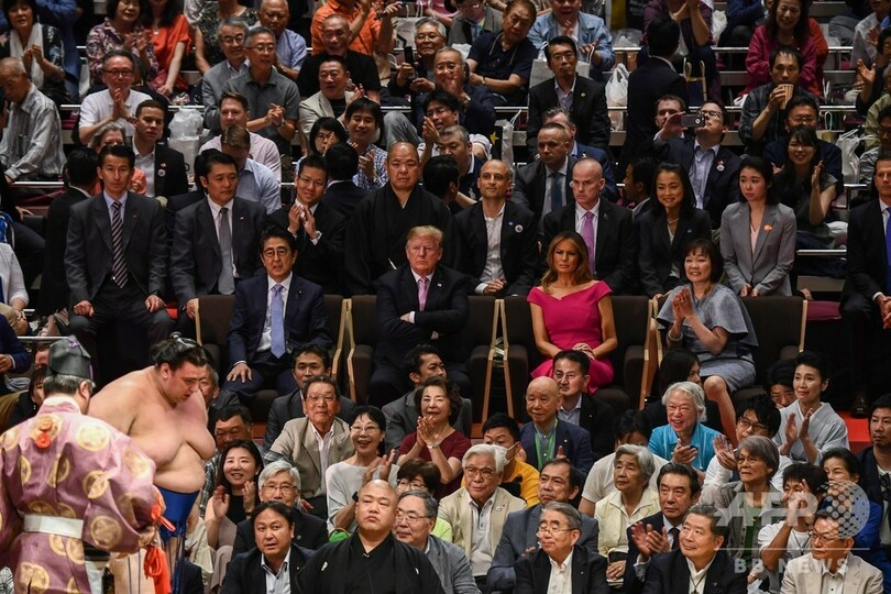 トランプ氏が大相撲夏場所を観戦、米大統領杯を授与