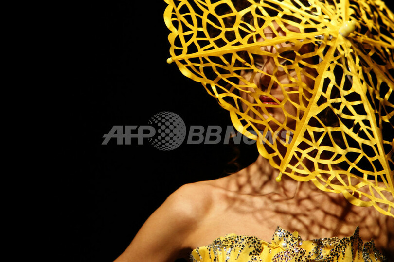 レバノン人デザイナーニコラス・ジェブラン新作ショー