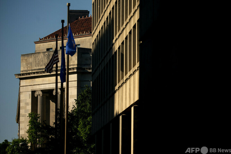 トランプ邸捜索後FBIに脅迫相次ぐ 捜査官協会「容認できない」