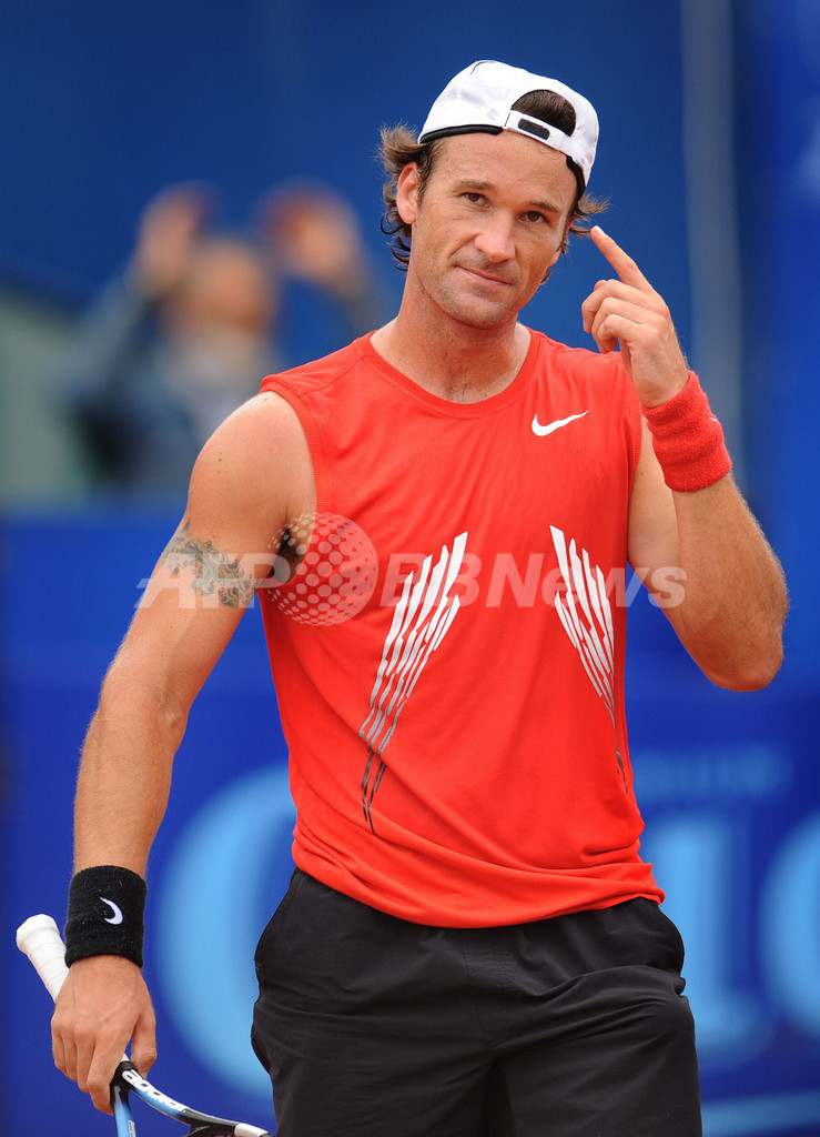 シモン モヤを下しBCRオープン2連覇