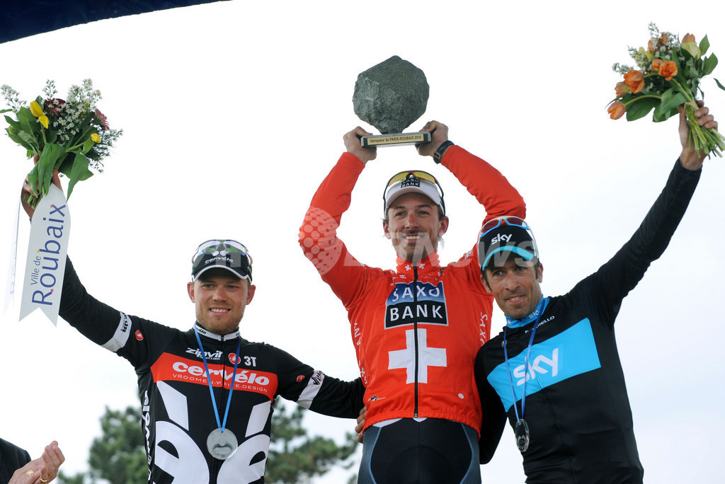 カンチェラーラが2度目の優勝、第108回パリ・ルーベ 写真4枚 国際ニュース：AFPBB News