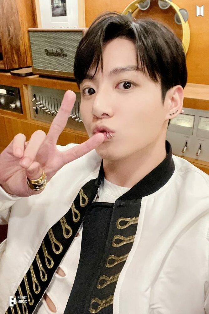 BTSジョングクの新インスタアカウント、投稿ゼロでも950万