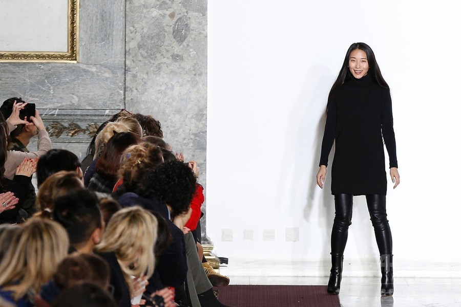 イーキン・イン、中国人初パリ・クチュール組合のメンバーに