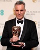 英国アカデミー賞（British Academy Film Awards）で、主演男優賞を受賞したダニエル・デイ・ルイス（Daniel Day-Lewis、2013年2月10日撮影）。(c)AFP/Carl COURT