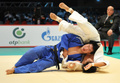 柔道、グランドスラム東京大会（Grand Slam Tokyo 2012）は2日、最終日の男女5階級が行われ、日本勢は3階級を制覇した。

男子90キロ級決勝で日本の西山将士（Masashi Nishiyama、右）に投げ技をかける韓国の李奎遠（Lee Kyu-Won、イ・ギュウォン、2012年12月2日撮影）。(c)AFP/KAZUHIRO NOGI