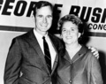 ジョージ・H・W・ブッシュ元米大統領とバーバラ夫人（1960年撮影）。(c)AFP