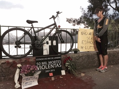 五輪控えたブラジル・リオでナイフ襲撃事件多発、死者も