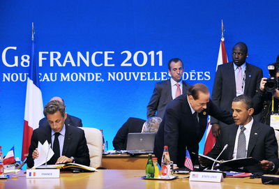 刑事被告人のベルルスコーニ首相、G8でオバマ大統領に愚痴