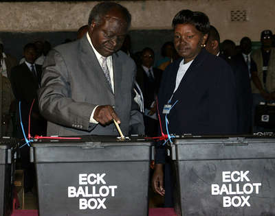 ケニア大統領選、独立以来初の政権交代なるか