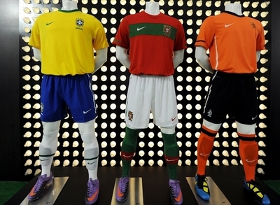 ペットボトル製の「エコなユニホーム」、W杯でブラジルなど着用