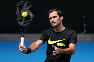 フェデラー、シャラポワが会場で汗流す 全豪OP開幕控え