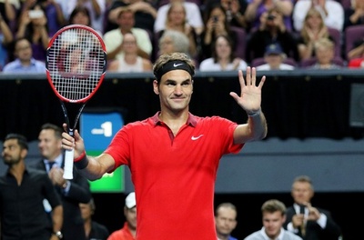 フェデラー、略式のエキシビションマッチでヒューイットに勝利