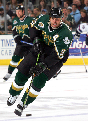 ＜06-07NHL プレーオフ＞スターズ カナックスを降し決着は最終第7戦へ - 米国