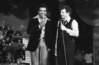 「アイ・キャン・シー・クリアリー・ナウ」 米歌手J・ナッシュさん死去、80歳