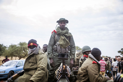 仏軍、主要都市ガオを奪還 トンブクトゥへ進軍 マリ情勢