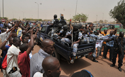 安保理、マリ軍事介入を全会一致で承認