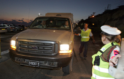 イスラエル、捕虜の遺体交換を確認