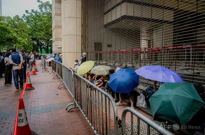 香港、天安門集会主催の活動家2人に有罪判決 「国家転覆を煽動」