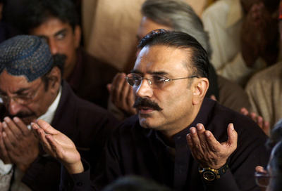 暗殺されたブット元首相のパキスタン人民党、総選挙参加の意向