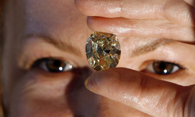 競売史上最大42カラットのイエローダイヤ、印ネット競売に出品へ