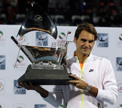 フェデラー、ジョコビッチ下しキャリア通算84度目の優勝 ドバイ・テニス選手権