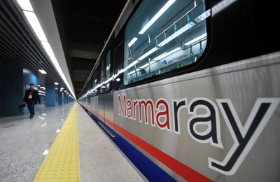 トルコ海底トンネル、開通翌日に停電