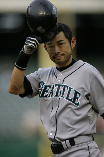 イチロー レンジャーズ戦で日米通算3000本安打達成