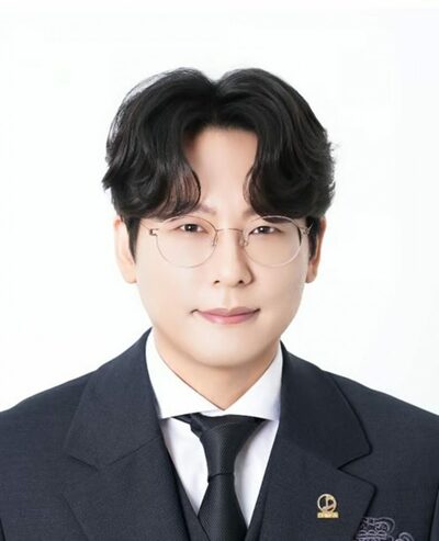 ロックバンド出身イ・シハ、韓国音楽著作権協会の新会長に選出