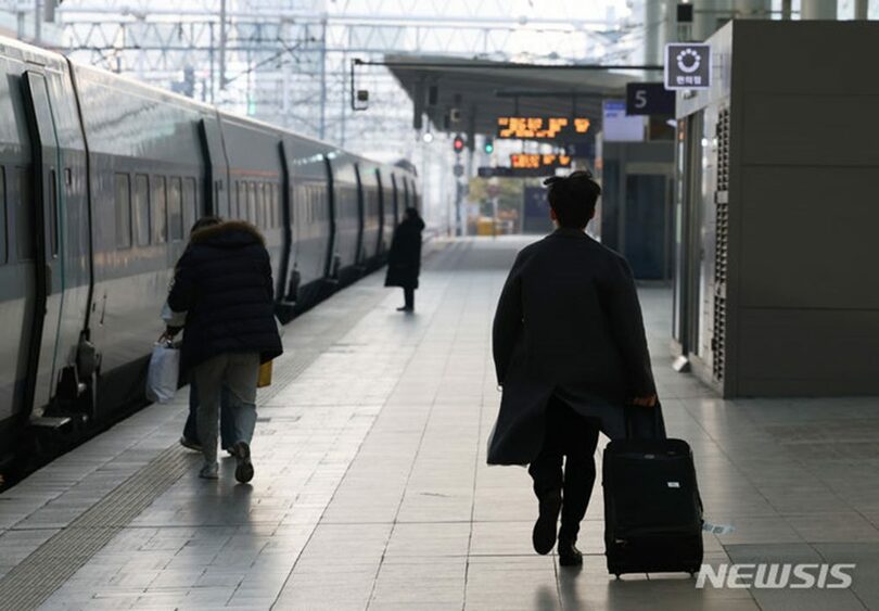 ソウル駅の列車乗り場(c)NEWSIS