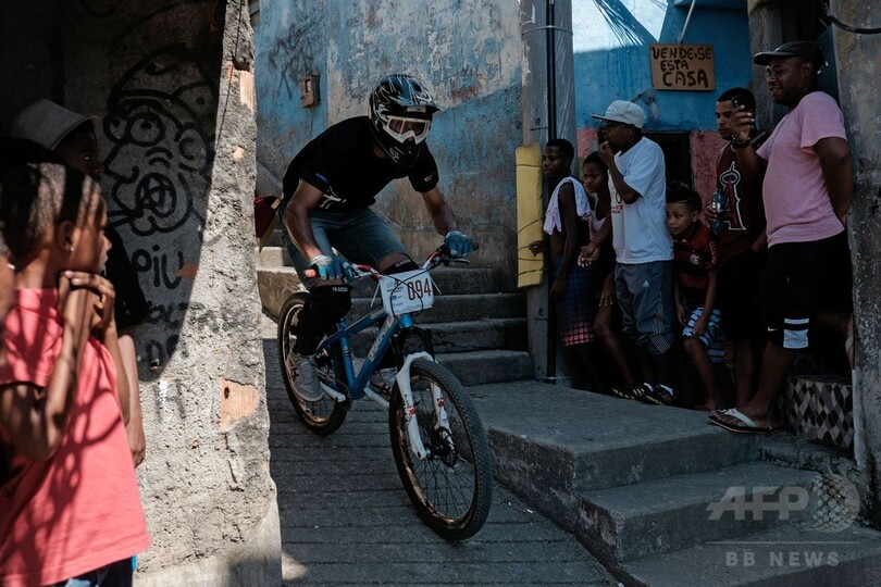 リオの貧困地区がマウンテンバイクのサーキットに