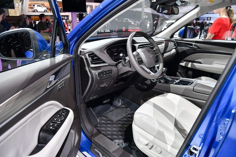 パナマの中国高級車販売店、3D技術で販売促進