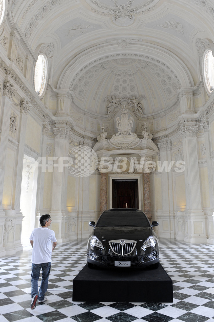 新型ランチア デルタ トリノの宮殿で公開 写真10枚 国際ニュース Afpbb News