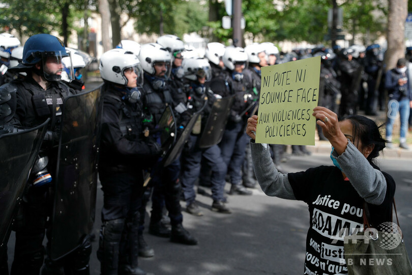 仏警察 首圧迫するチョークホールド禁止へ 抗議の高まり受け 写真7枚 国際ニュース Afpbb News