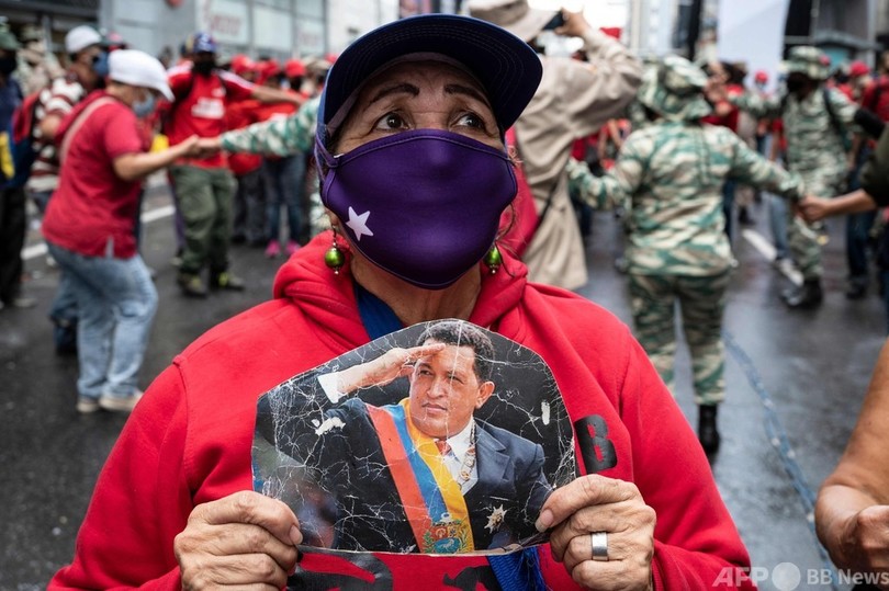 経済危機のベネズエラ、最低賃金3倍増 それでも月給で肉買えず