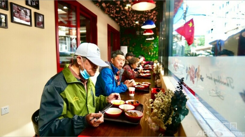 中国北京で高齢者向けレストランがオープン