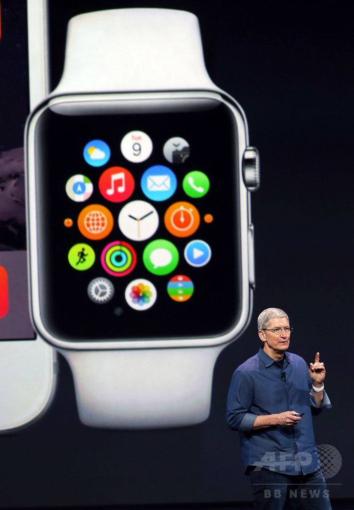 アップル、スマートウオッチと大画面iPhoneを発表