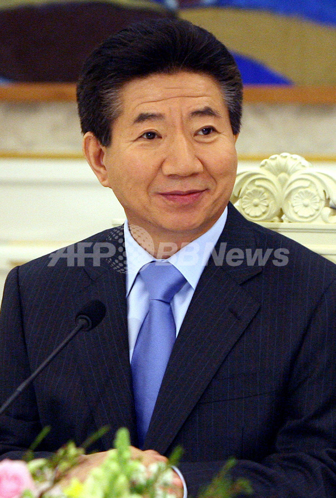 支持率低迷の盧大統領がウリ党を離党 韓国 写真2枚 国際ニュース:AFPBB News