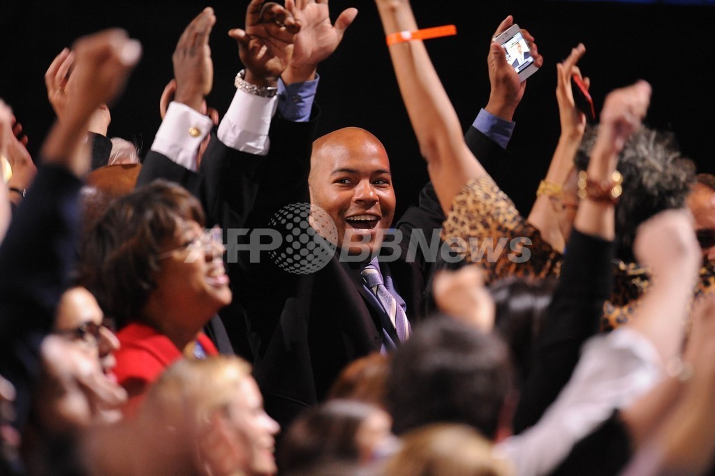 オバマ氏の再選確実、激戦州制し 米大統領選