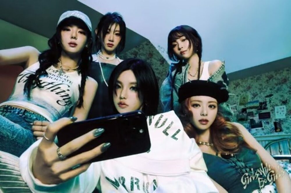 ITZY、2025年初ミニアルバムで華麗にカムバック