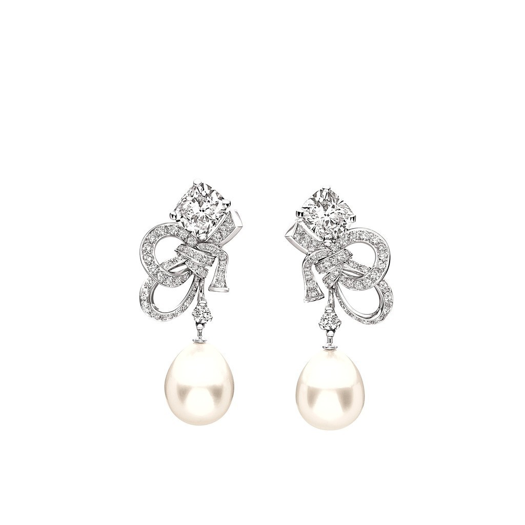 シャネル「マドモアゼル プリヴェ」展、オープニングに菊地凛子らが登場