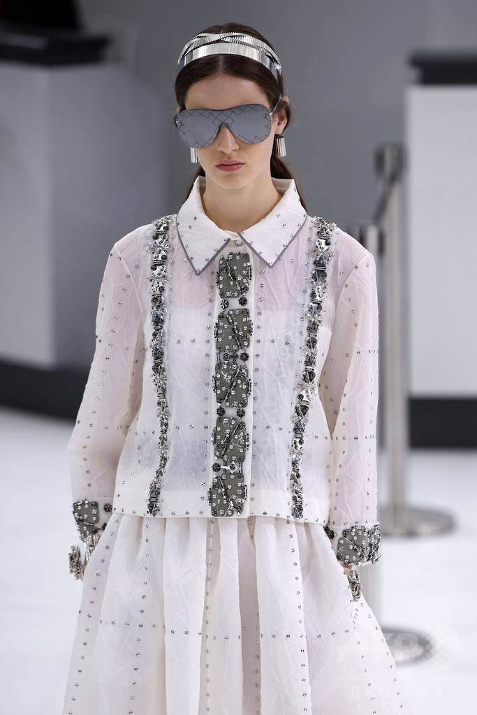 「シャネル」16年春夏コレクション