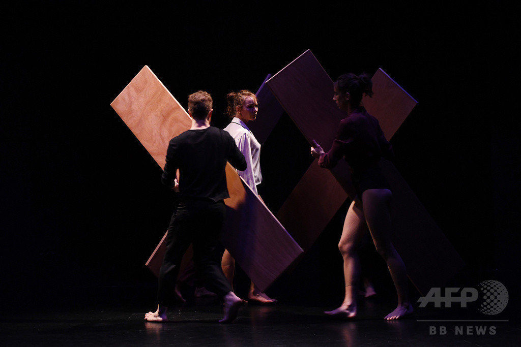 「セルジオ ロッシ」17年春夏