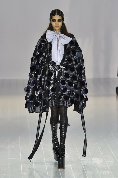 「マーク ジェイコブス」16/17年秋冬コレクション