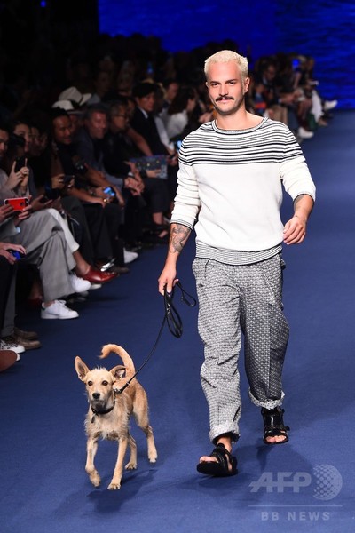 「エトロ」17年春夏メンズ