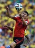 サッカーW杯ブラジル大会（2014 World Cup）グループA、ブラジル対メキシコ。ボールをコントロールするメキシコのオリベ・ペラルタ（Oribe Peralta、2014年6月17日撮影）。(c)AFP/VANDERLEI ALMEIDA